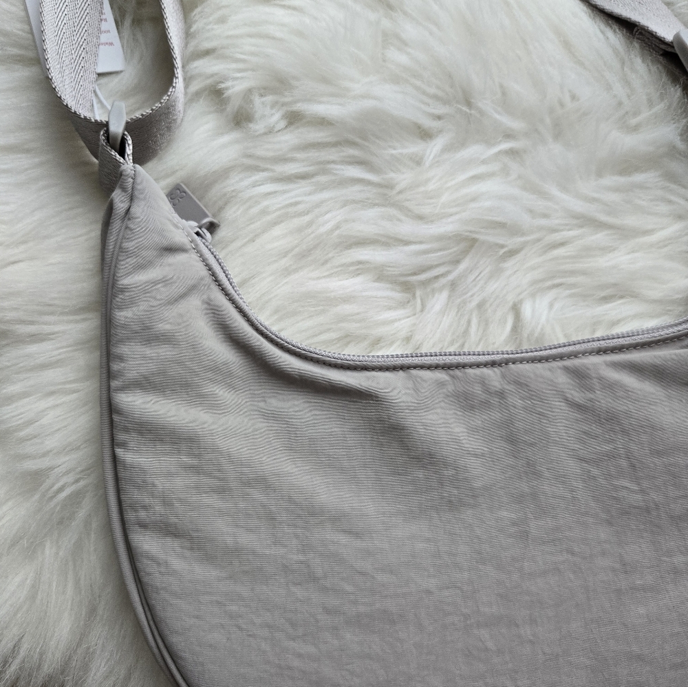 Aritzia Phoebe Sunday Best crossbody Bag - Picture 4 of 6